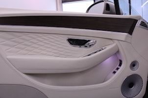 Vehicle image BENTLEY Continental GTC 4.0 V8 Hybrid Azure