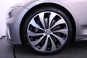 Vehicle image BENTLEY Continental GTC 4.0 V8 Hybrid Azure