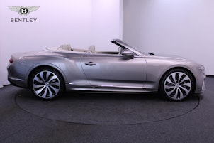 Vehicle image BENTLEY Continental GTC 4.0 V8 Hybrid Azure