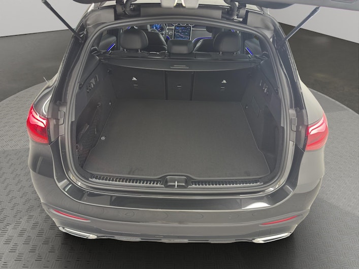 Vehicle image MERCEDES-BENZ GLC 220