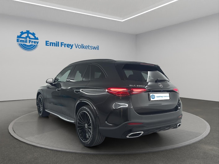 Vehicle image MERCEDES-BENZ GLC 220