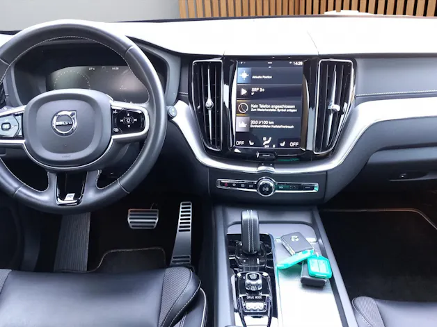 Volvo XC60 2.0 T8 TE R-Design eAWD