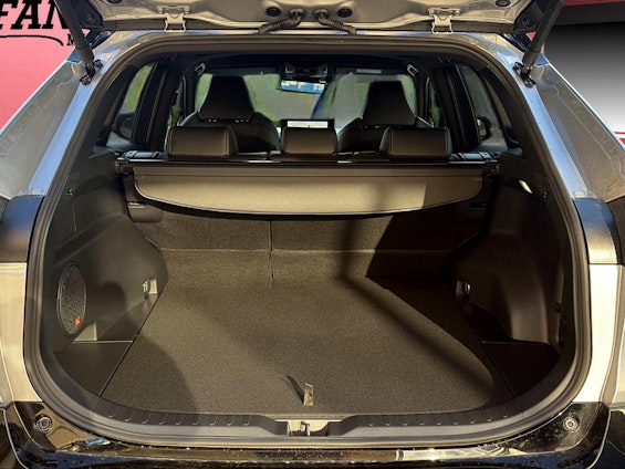 Vehicle image 6 Vehicle image 6