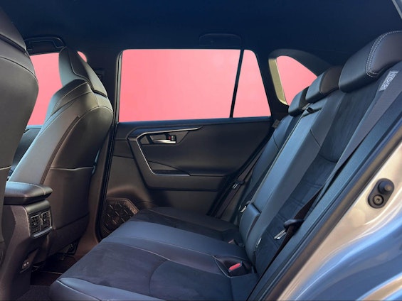 Vehicle image 11 Vehicle image 11