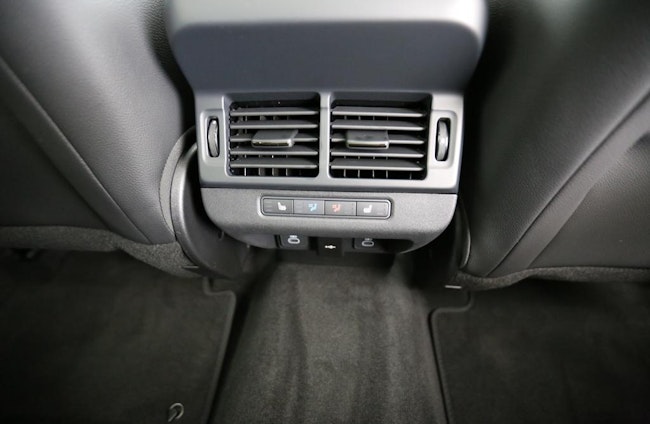 Vehicle image 10 Vehicle image 10