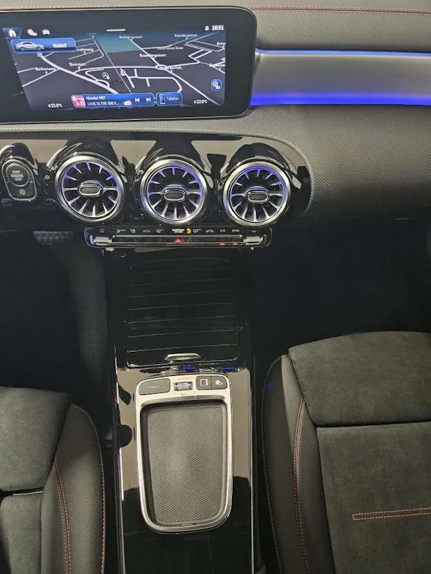 Mercedes-Benz CLA 250 4Matic AMG Line