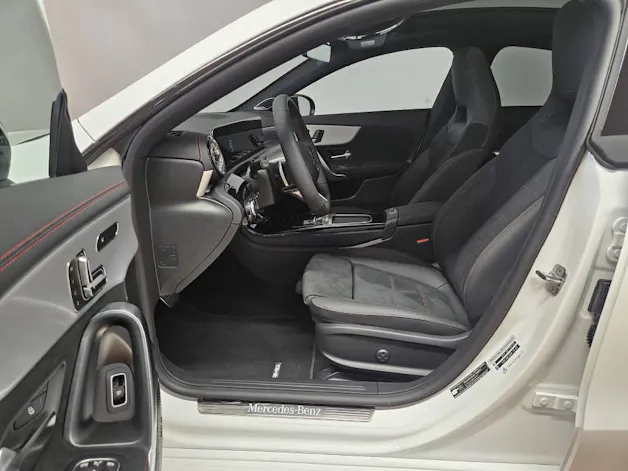 Mercedes-Benz CLA 250 4Matic AMG Line