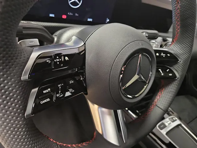 Mercedes-Benz CLA 250 4Matic AMG Line