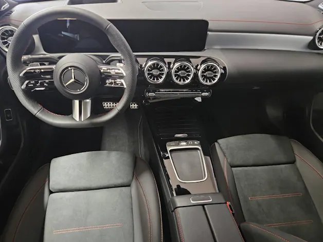 Mercedes-Benz CLA 250 4Matic AMG Line