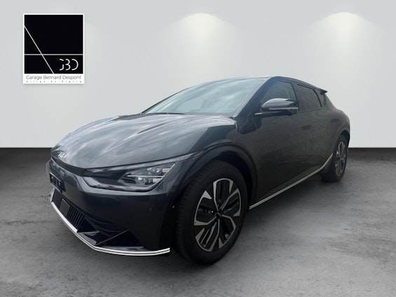 First vehicle image First vehicle image