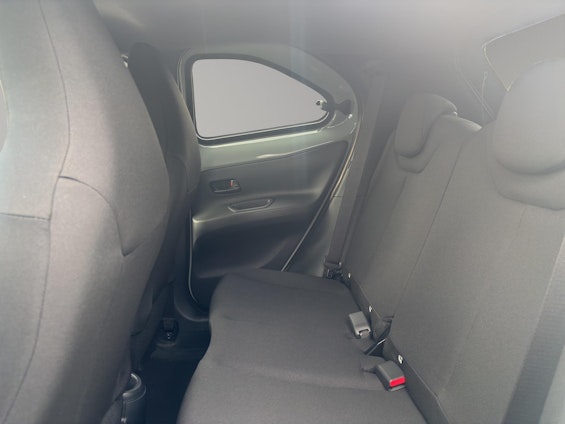 Vehicle image 8 Vehicle image 8