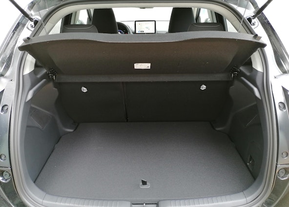 Vehicle image 8 Vehicle image 8