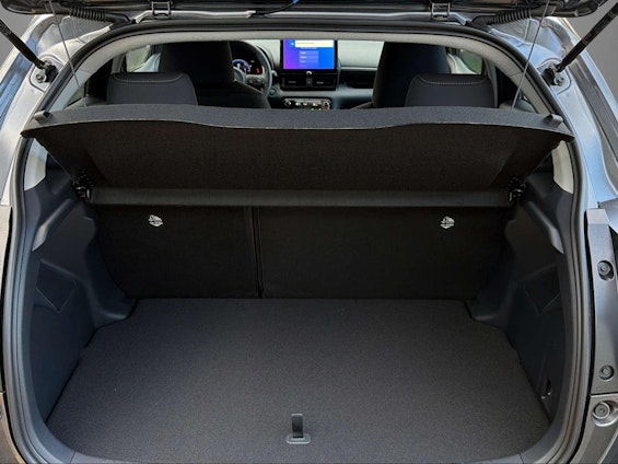 Vehicle image 5 Vehicle image 5