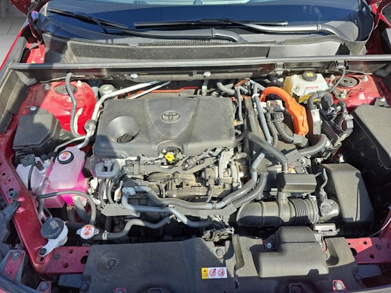 Vehicle image 15