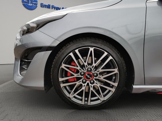 Vehicle image 9 Vehicle image 9