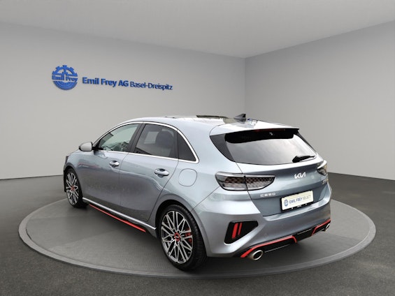 Vehicle image 6 Vehicle image 6