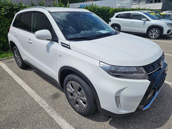 First vehicle image First vehicle image