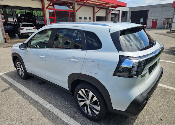 Vehicle image 4 Vehicle image 4