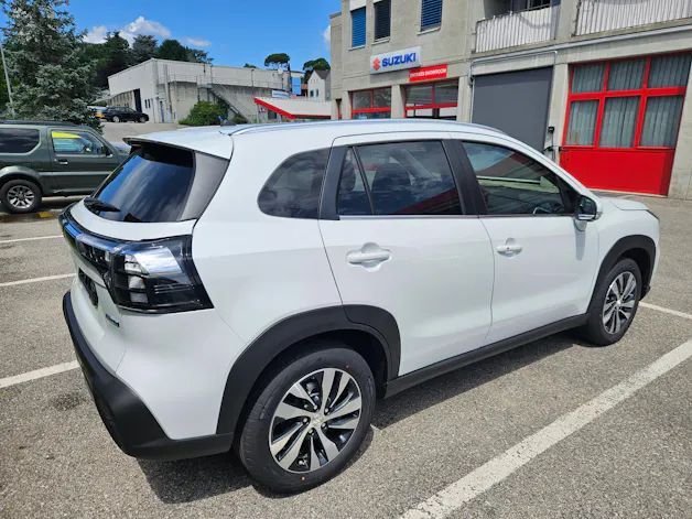 Suzuki S-Cross 1.4 T Compact Top Hybrid 4x4