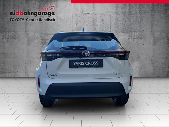 Vehicle image 13 Vehicle image 13