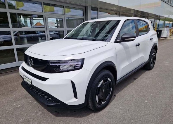 First vehicle image First vehicle image