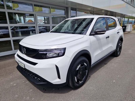 First vehicle image