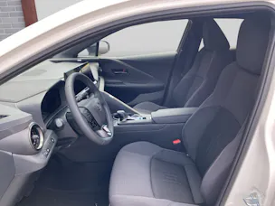 Toyota C-HR 2.0 PHEV Swiss Edition inkl. Winterkompletträder!