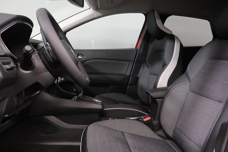 Vehicle image MITSUBISHI ASX