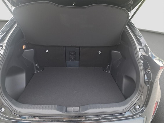 Vehicle image 8 Vehicle image 8