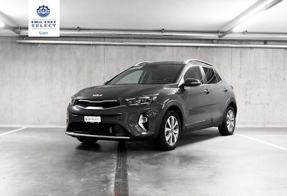 First vehicle image First vehicle image