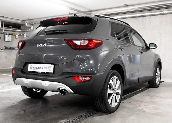 Vehicle image 12 Vehicle image 12