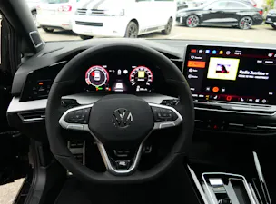 VW Golf 1.5 e TSI mHEV R-Line DSG