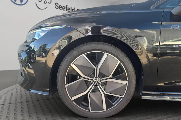 VW Golf 1.5 e TSI mHEV R-Line DSG