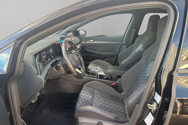 VW Golf 1.5 e TSI mHEV R-Line DSG