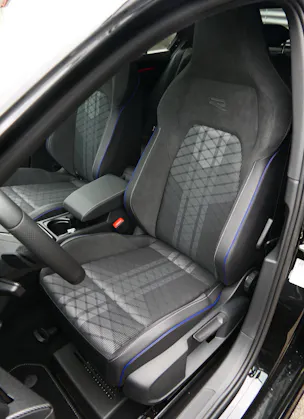 VW Golf 1.5 e TSI mHEV R-Line DSG