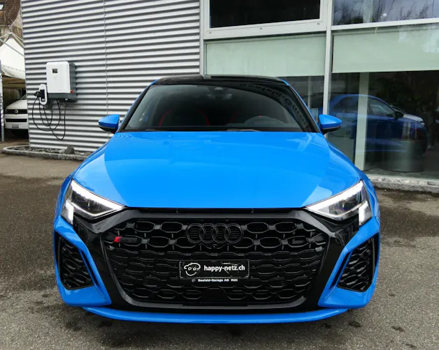 Audi RS3 Limousine 2.5 TSI quattro S-tronic
