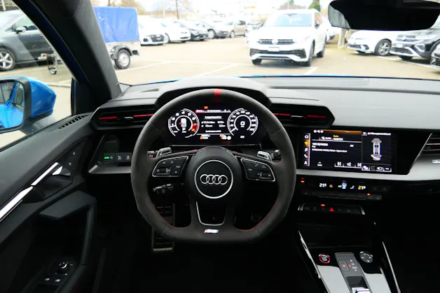 Audi RS3 Limousine 2.5 TSI quattro S-tronic