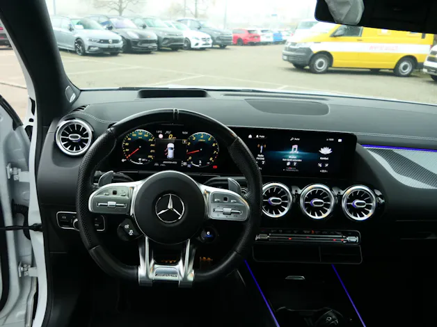 Mercedes-Benz GLA 45 S AMG 4Matic+ 8G-Speedshift DCT