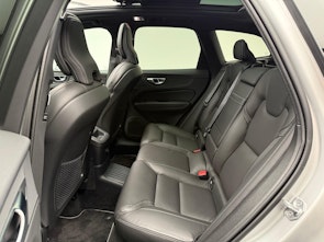 Vehicle image VOLVO XC60 2.0 T6 TE R-Design eAWD