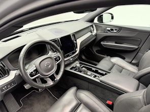 Vehicle image VOLVO XC60 2.0 T6 TE R-Design eAWD