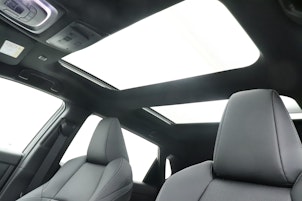 Vehicle image TOYOTA bZ4X Premium AWD