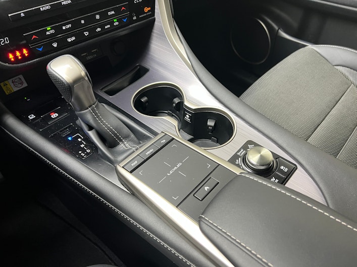 Vehicle image LEXUS RX