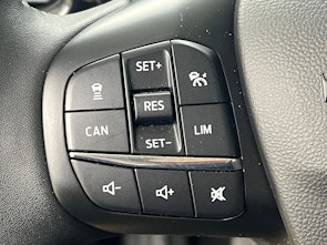 Vehicle image FORD Fiesta 1.0 EcoB Hybrid Active X