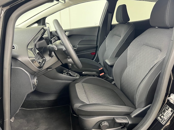 Vehicle image FORD FIESTA