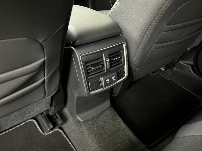 Vehicle image SUBARU FORESTER