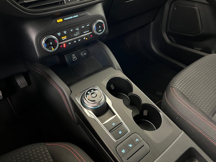 Vehicle image FORD KUGA