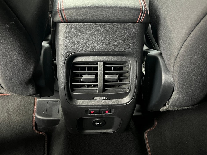 Vehicle image FORD KUGA