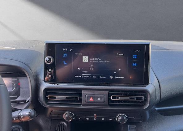 Vehicle image 7 Vehicle image 7