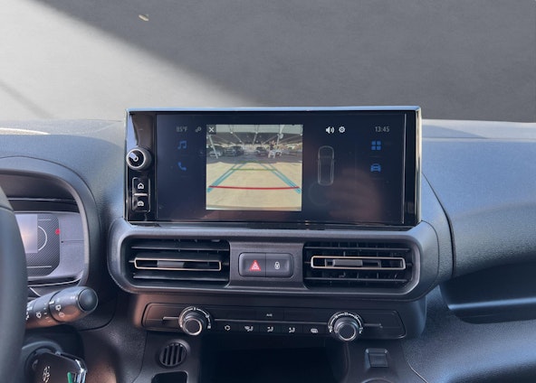 Vehicle image 6 Vehicle image 6