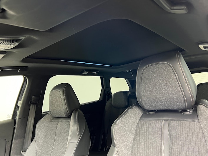 Vehicle image PEUGEOT 5008